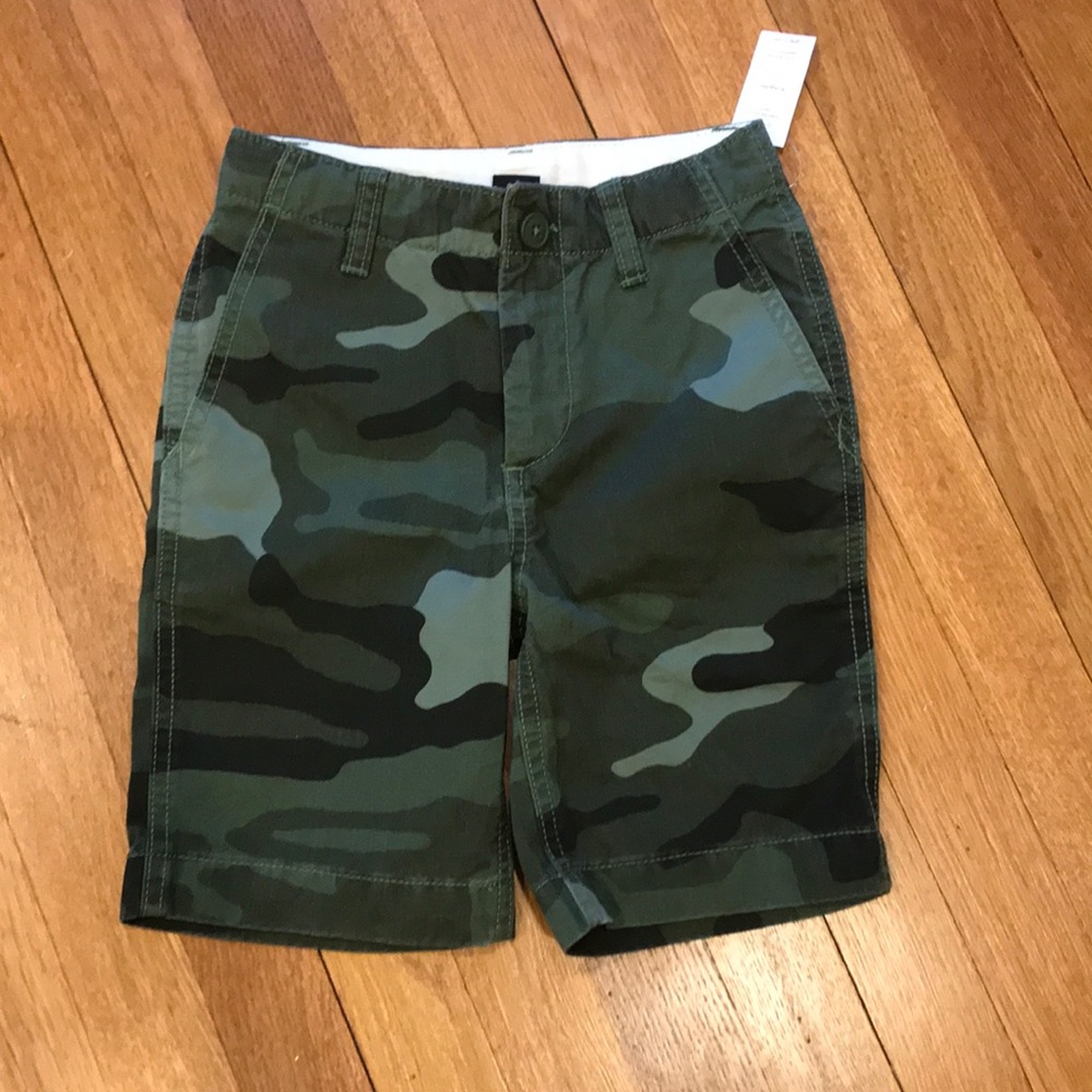 Boys’ Gap camo shorts, Size 6